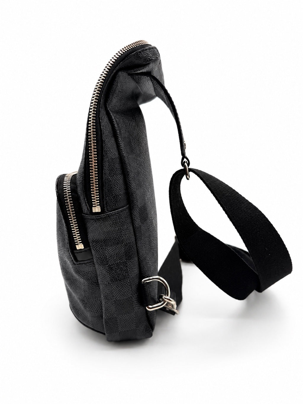 Louis Vuitton Avenue Sling Bag