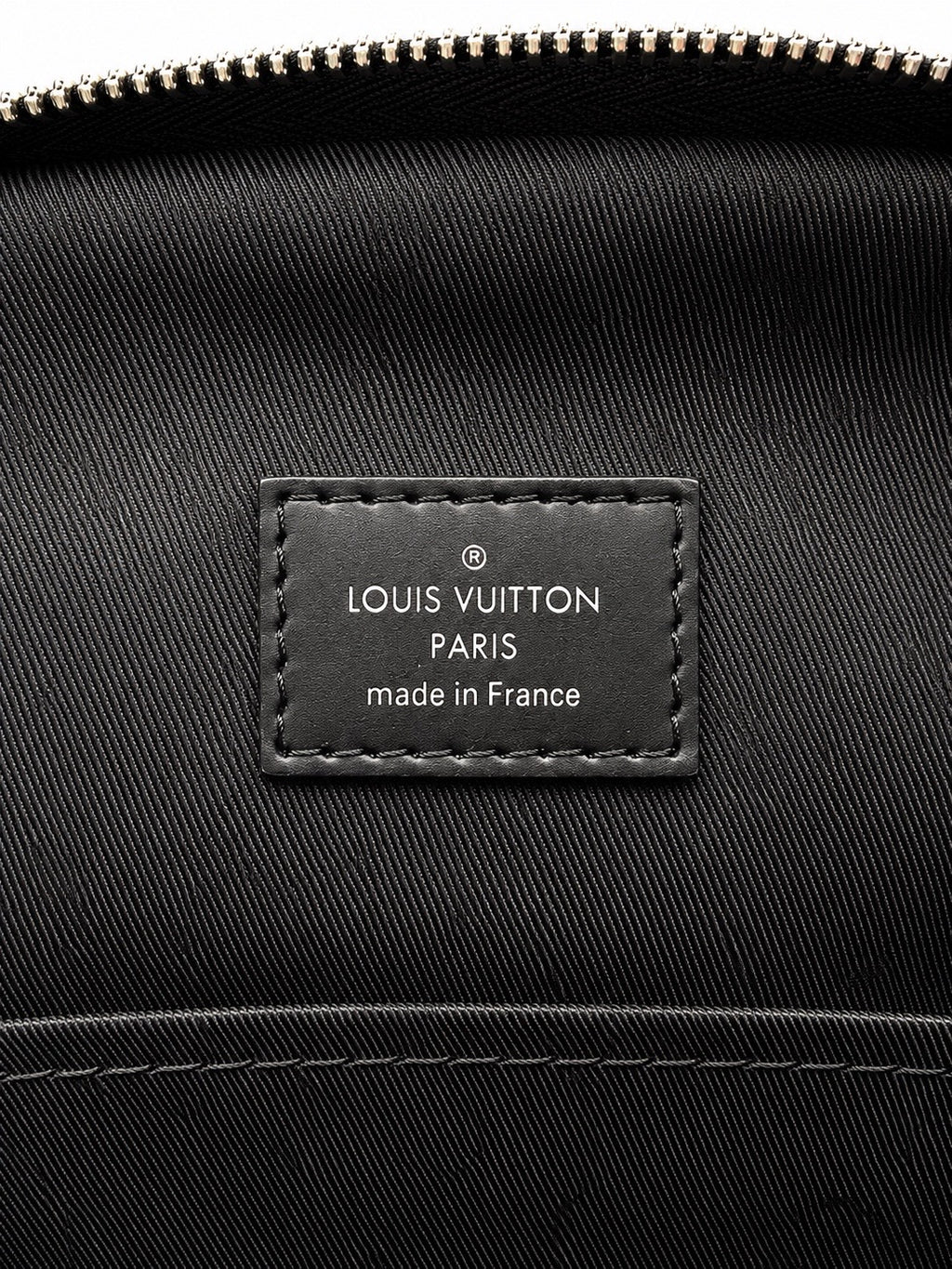 Louis Vuitton Avenue Sling Bag