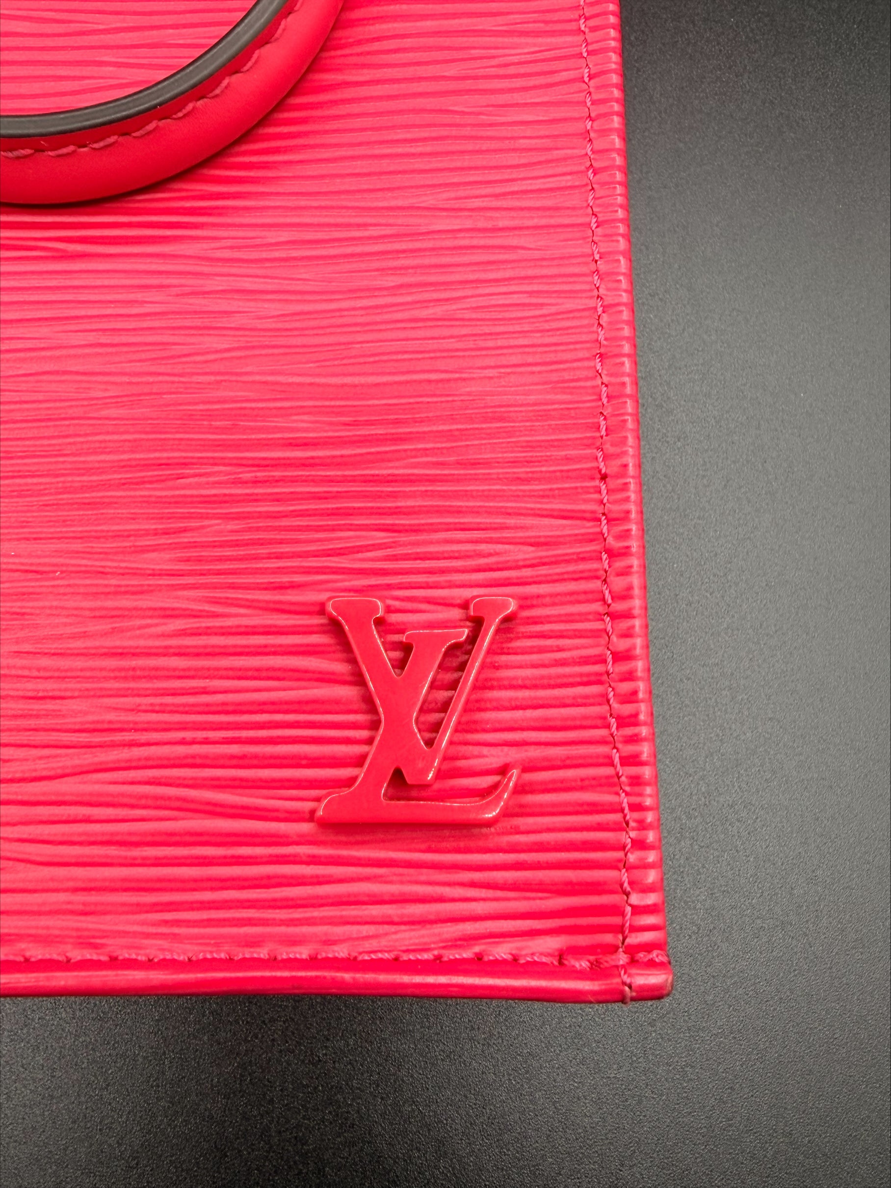 Louis Vuitton Sac Plat Epi Leather Mini Bag – Fuchsia Pink