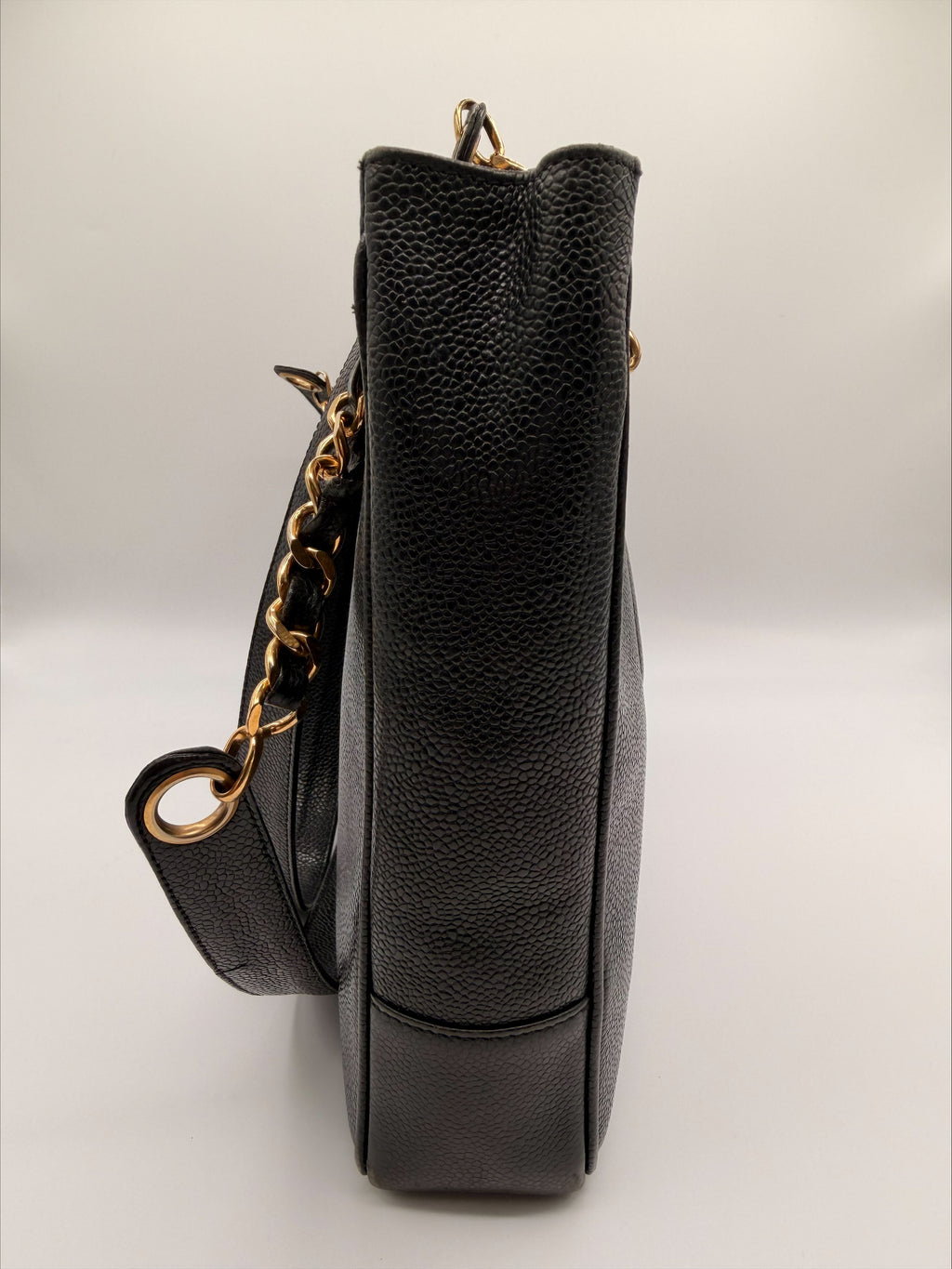 Vintage Chanel Caviar Leather Shoulder Tote – Black with Gold Hardware