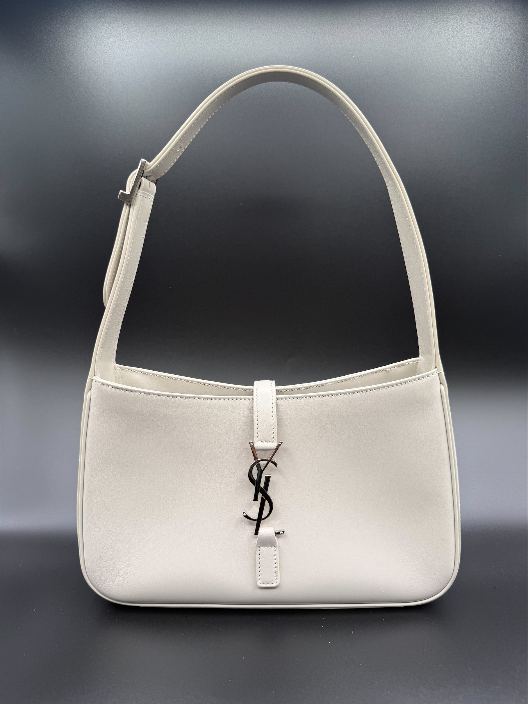 Saint Laurent Le 5 á 7 Hobo Bag