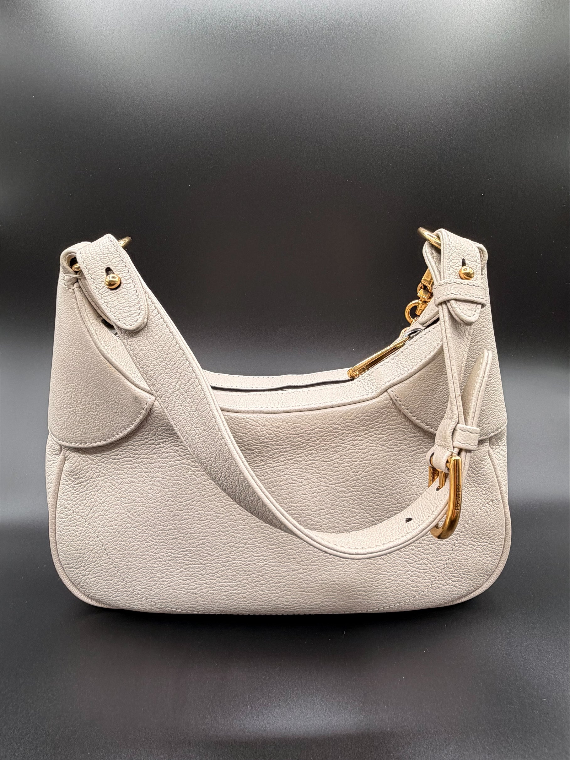 Gucci Aphrodite Shoulder Bag – Ivory Leather with Chain Strap